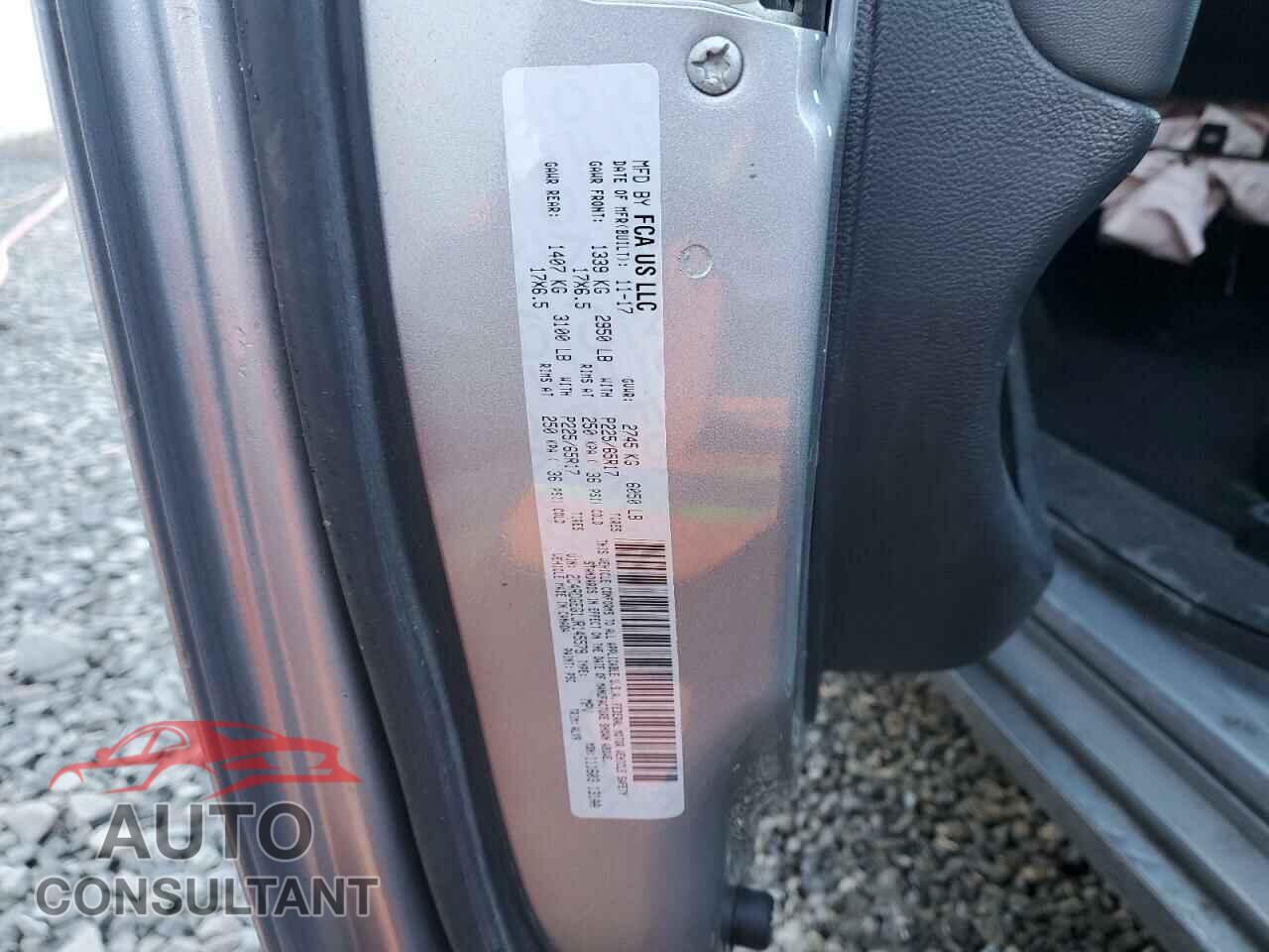 DODGE CARAVAN 2018 - 2C4RDGEG1JR145579