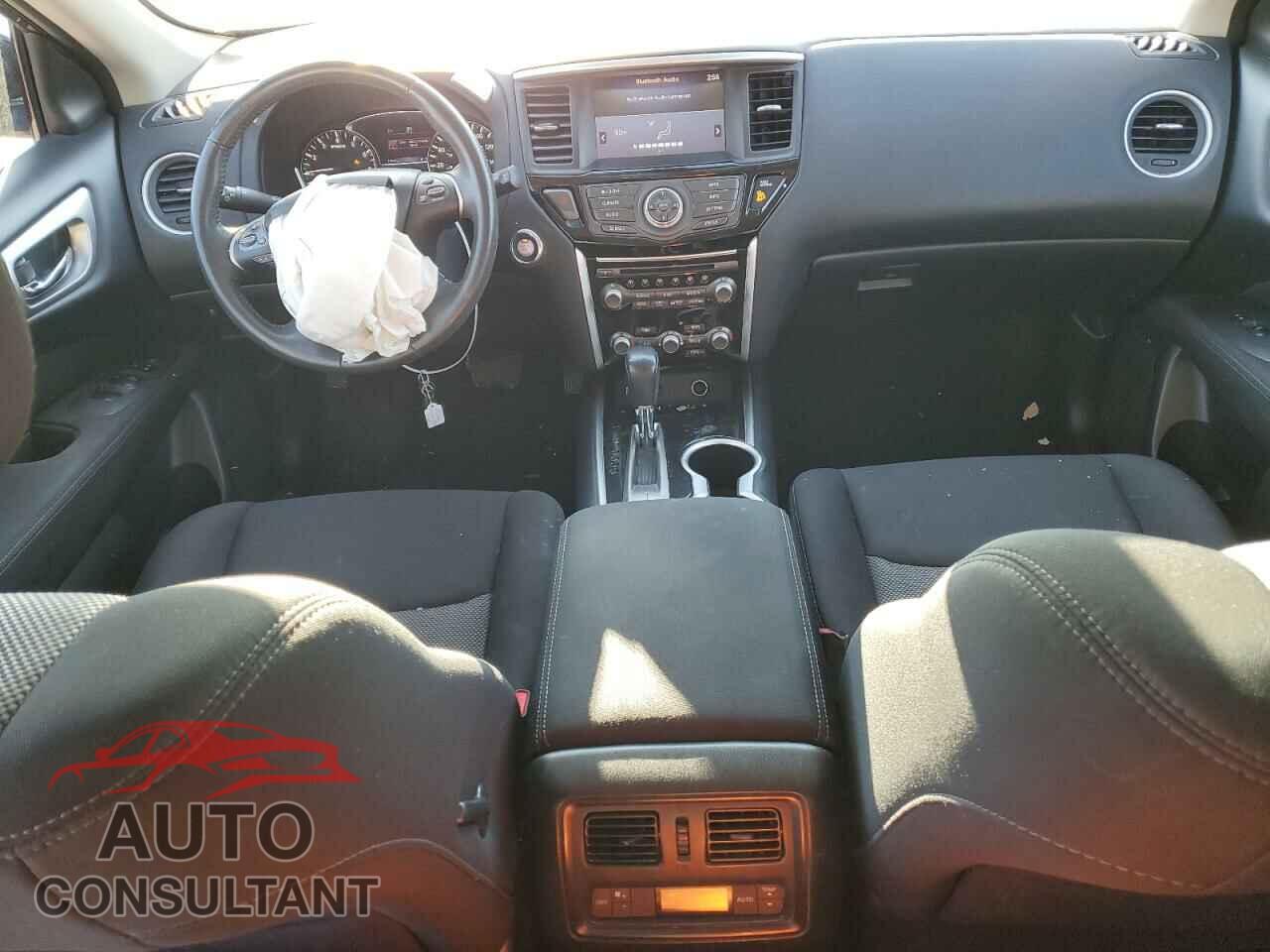 NISSAN PATHFINDER 2017 - 5N1DR2MN8HC677764