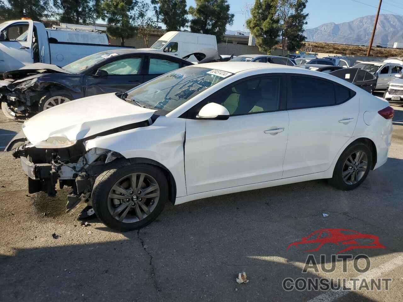 HYUNDAI ELANTRA 2018 - 5NPD84LF7JH277167