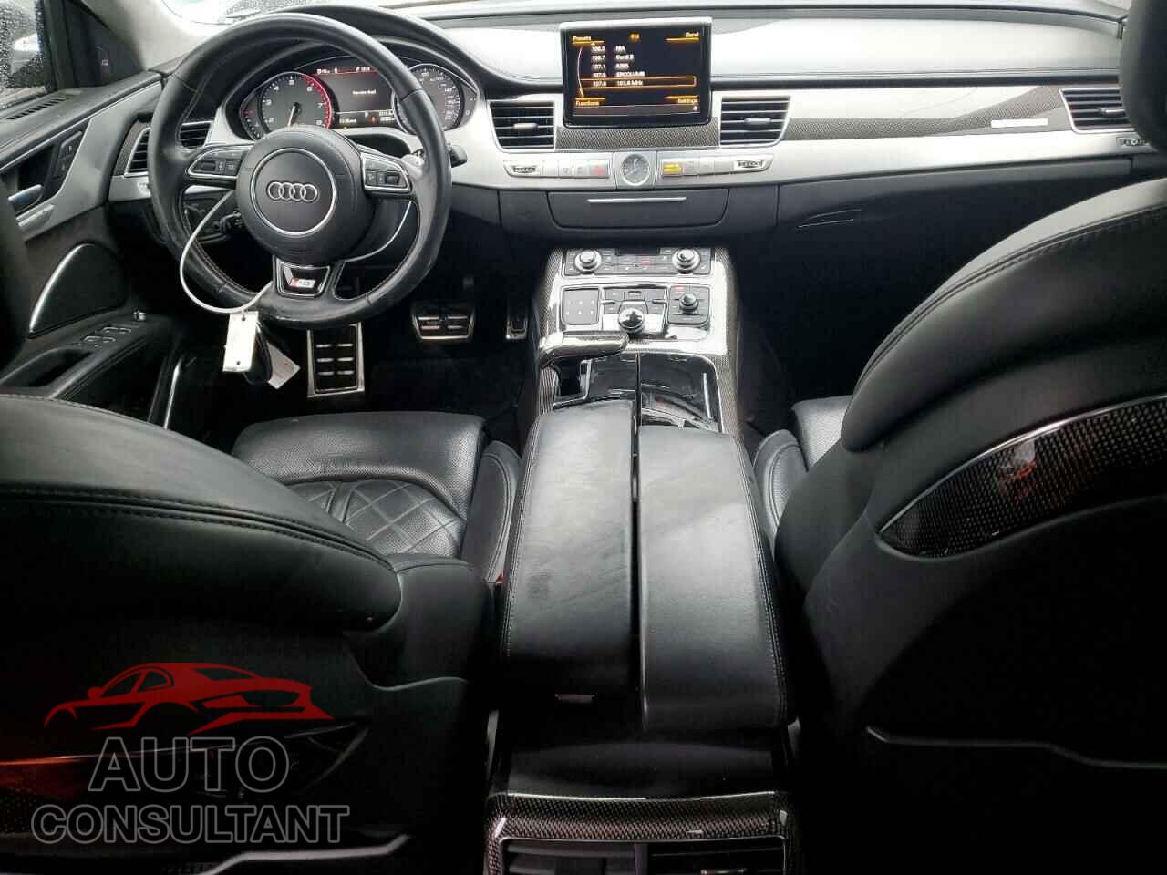 AUDI S8 2013 - WAUD2AFD4DN020172