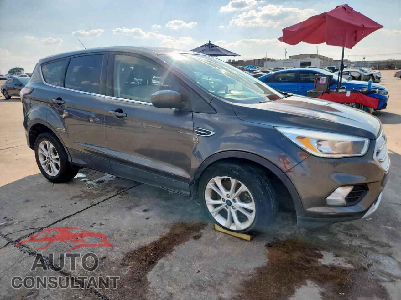FORD ESCAPE 2017 - 1FMCU0G90HUB30852