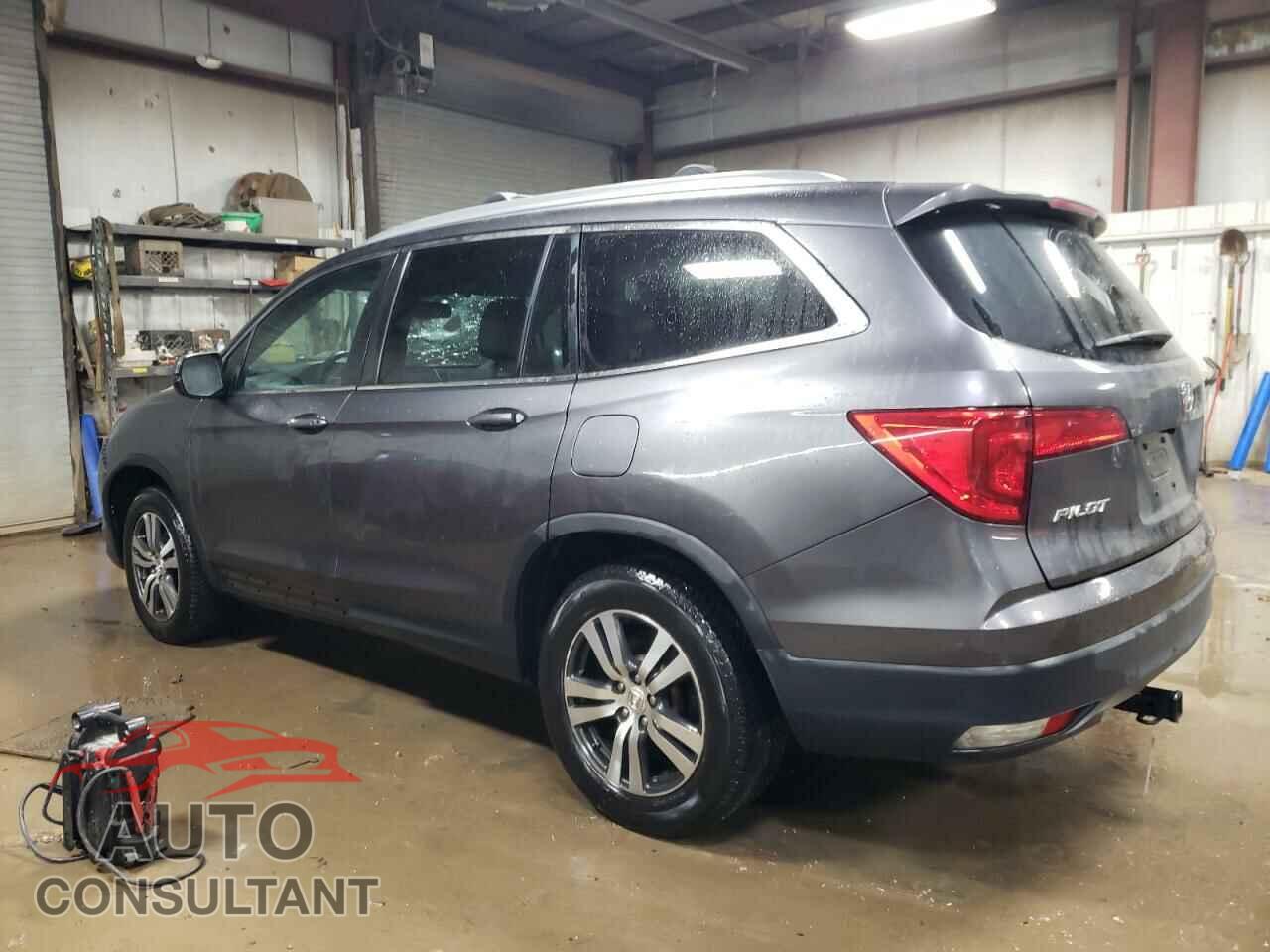 HONDA PILOT 2017 - 5FNYF6H55HB026787