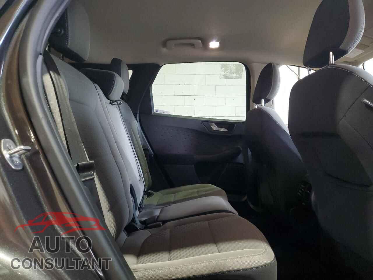 FORD ESCAPE 2020 - 1FMCU0G60LUB84098