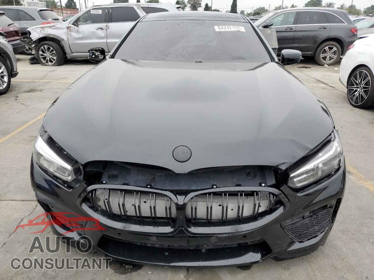 BMW 8 SERIES 2022 - WBAGV2C01NCH22588