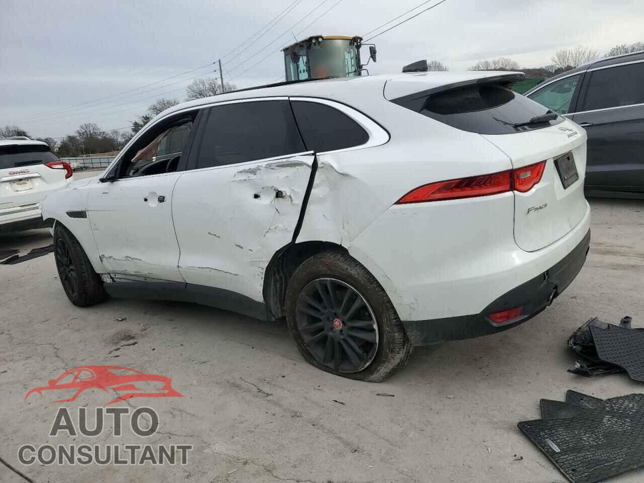 JAGUAR F-PACE 2017 - SADCK2BV8HA496557