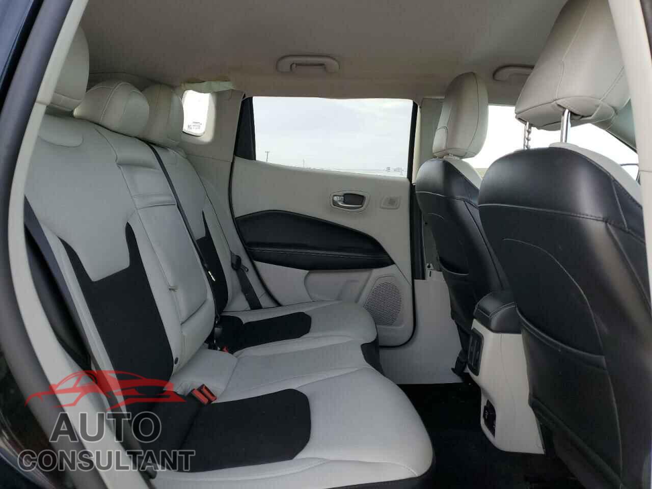 JEEP COMPASS 2017 - 3C4NJCBB8HT643133