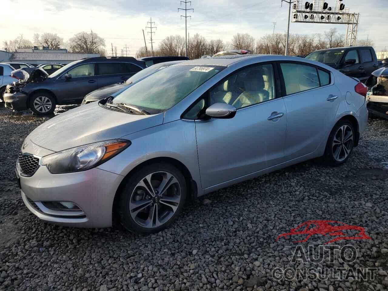 KIA FORTE 2016 - KNAFZ4A82G5505236