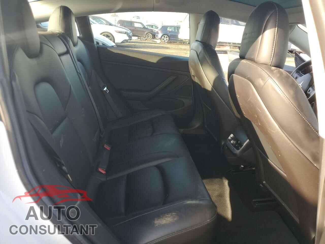TESLA MODEL 3 2019 - 5YJ3E1EB1KF511882