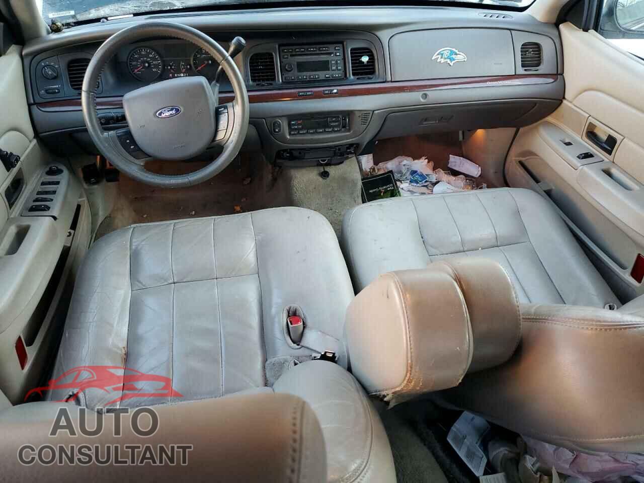 FORD CROWN VIC 2011 - 2FABP7EV4BX170244
