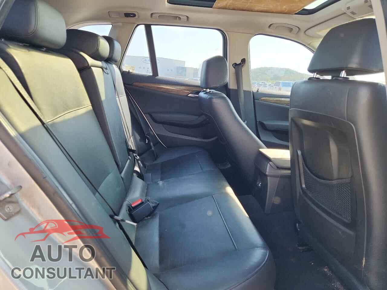 BMW X1 2014 - WBAVL1C51EVR94093