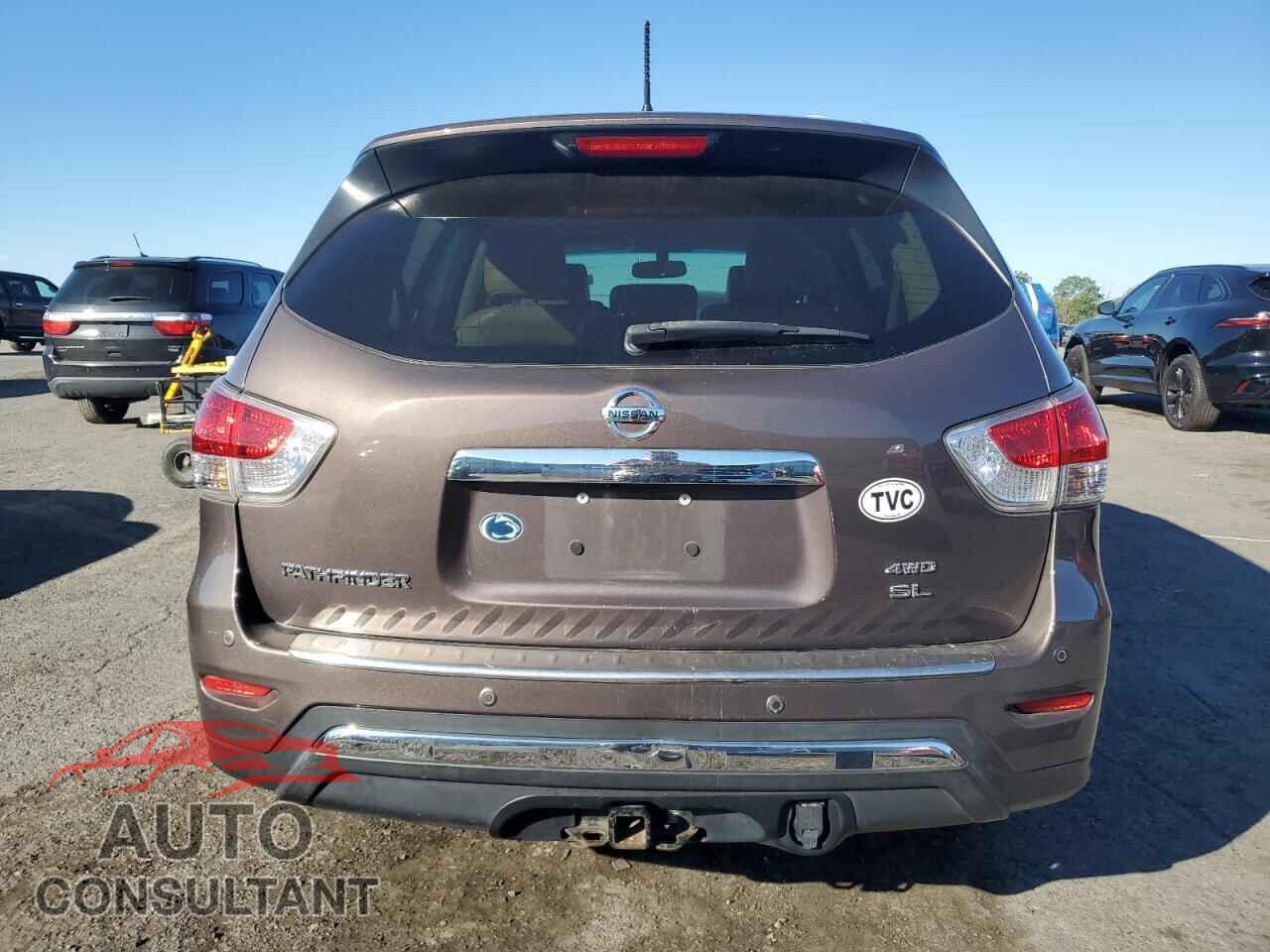 NISSAN PATHFINDER 2015 - 5N1AR2MMXFC655661