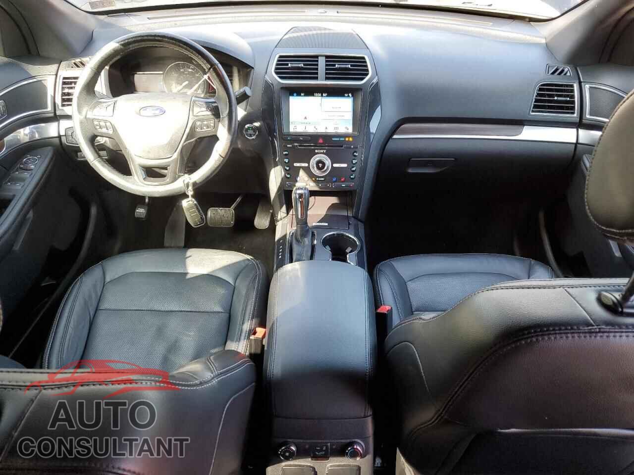 FORD EXPLORER 2017 - 1FM5K8F82HGC93555