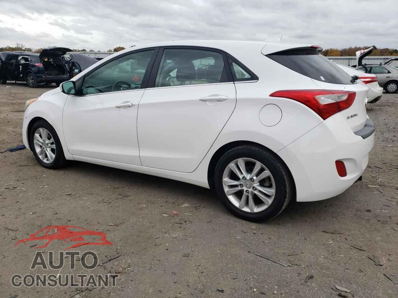 HYUNDAI ELANTRA 2013 - KMHD35LE2DU153650