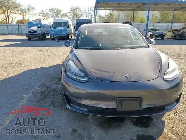 TESLA MODEL 3 2018 - 5YJ3E1EB4JF150291