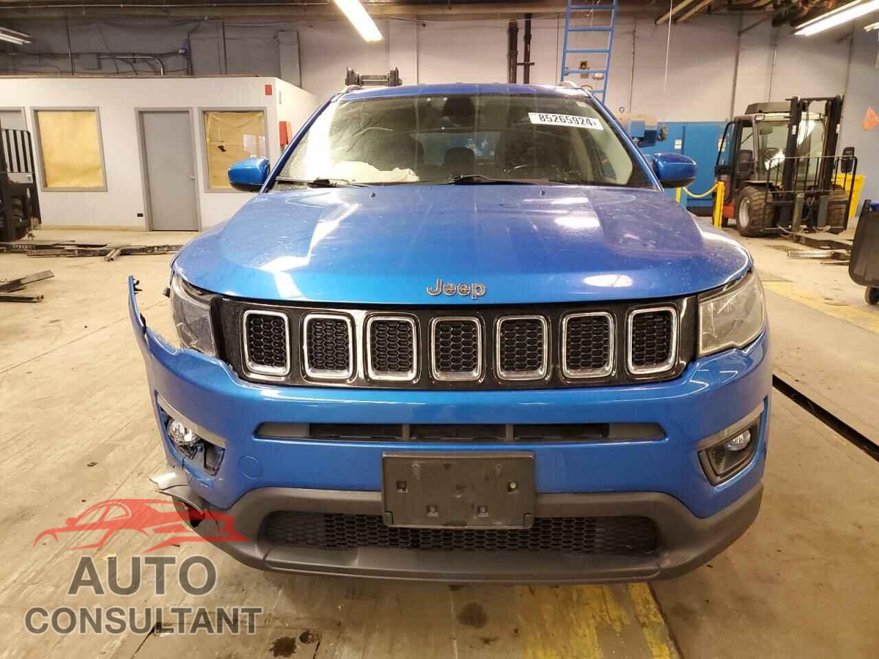 JEEP COMPASS 2018 - 3C4NJDBB5JT401251