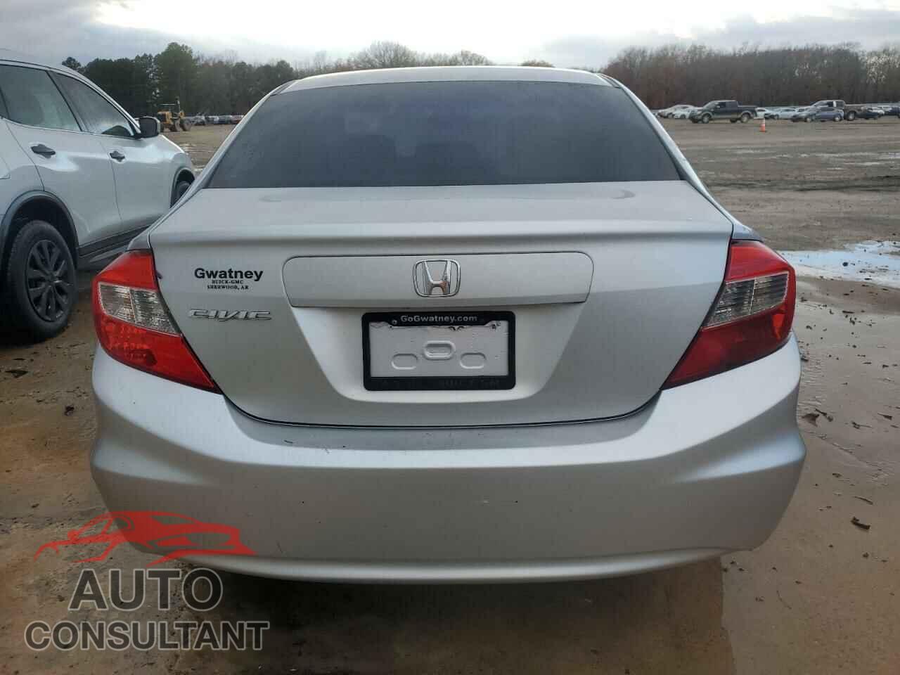HONDA CIVIC 2012 - 2HGFB2F56CH573487