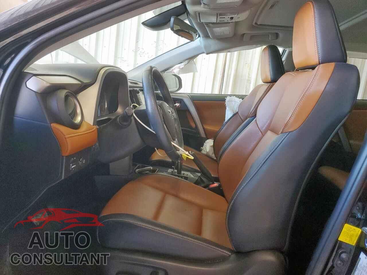 TOYOTA RAV4 2017 - 2T3DFREV2HW581677