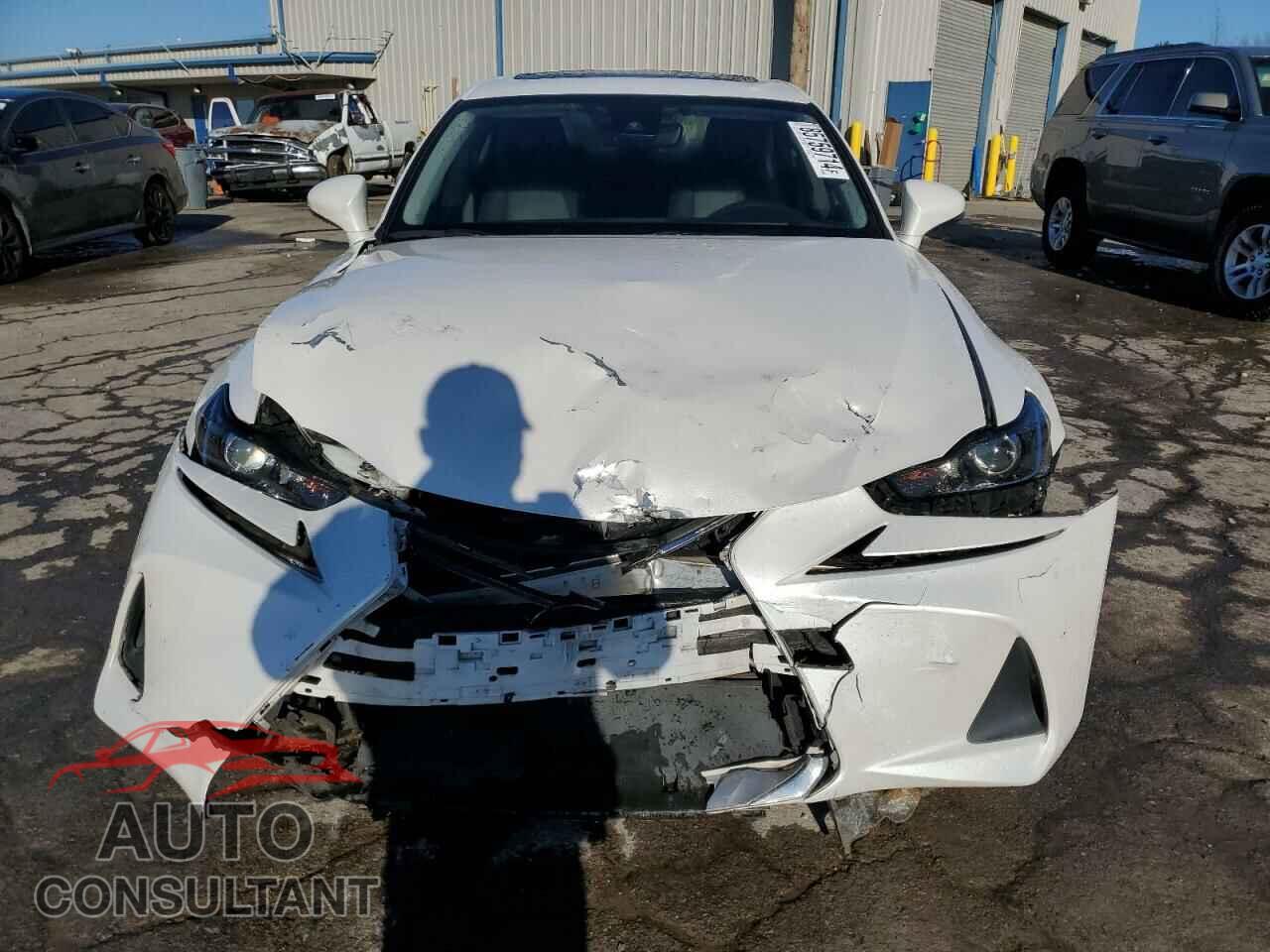 LEXUS IS 2017 - JTHBA1D24H5048850