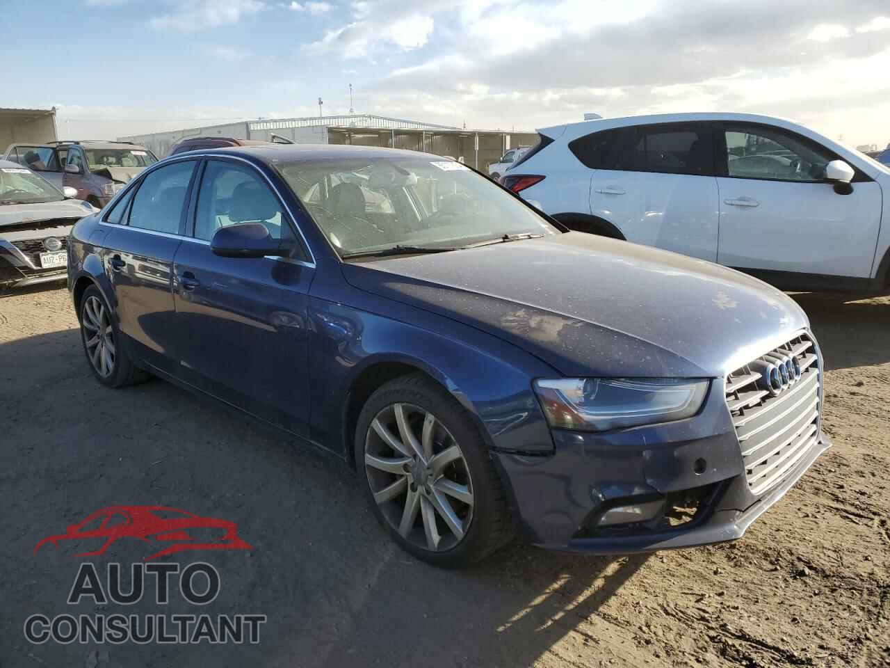 AUDI A4 2013 - WAUFFAFLXDN040141