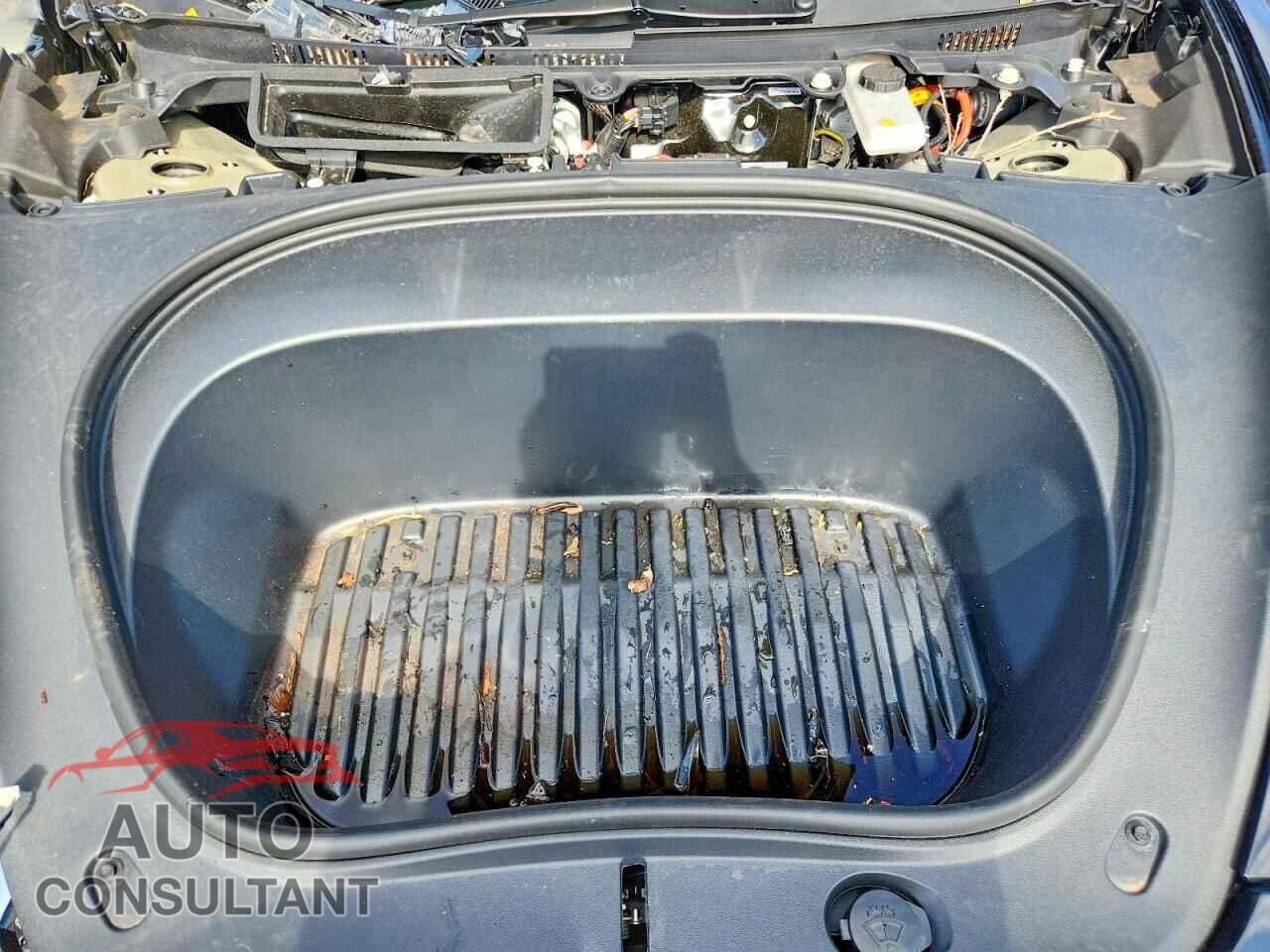 TESLA MODEL 3 2026 - 5YJ3E1EA8TF155455