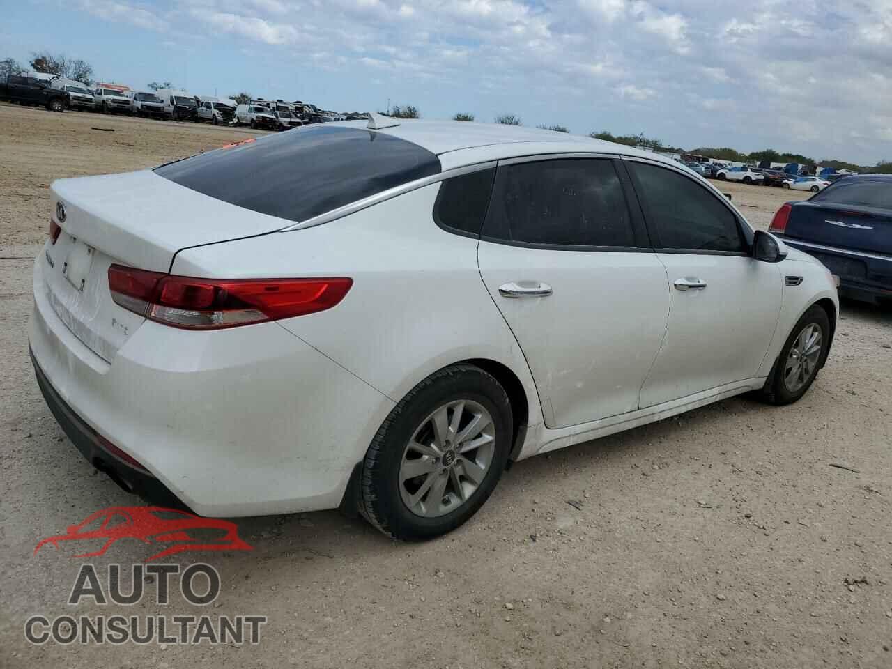 KIA OPTIMA 2016 - KNAGT4L33G5090323