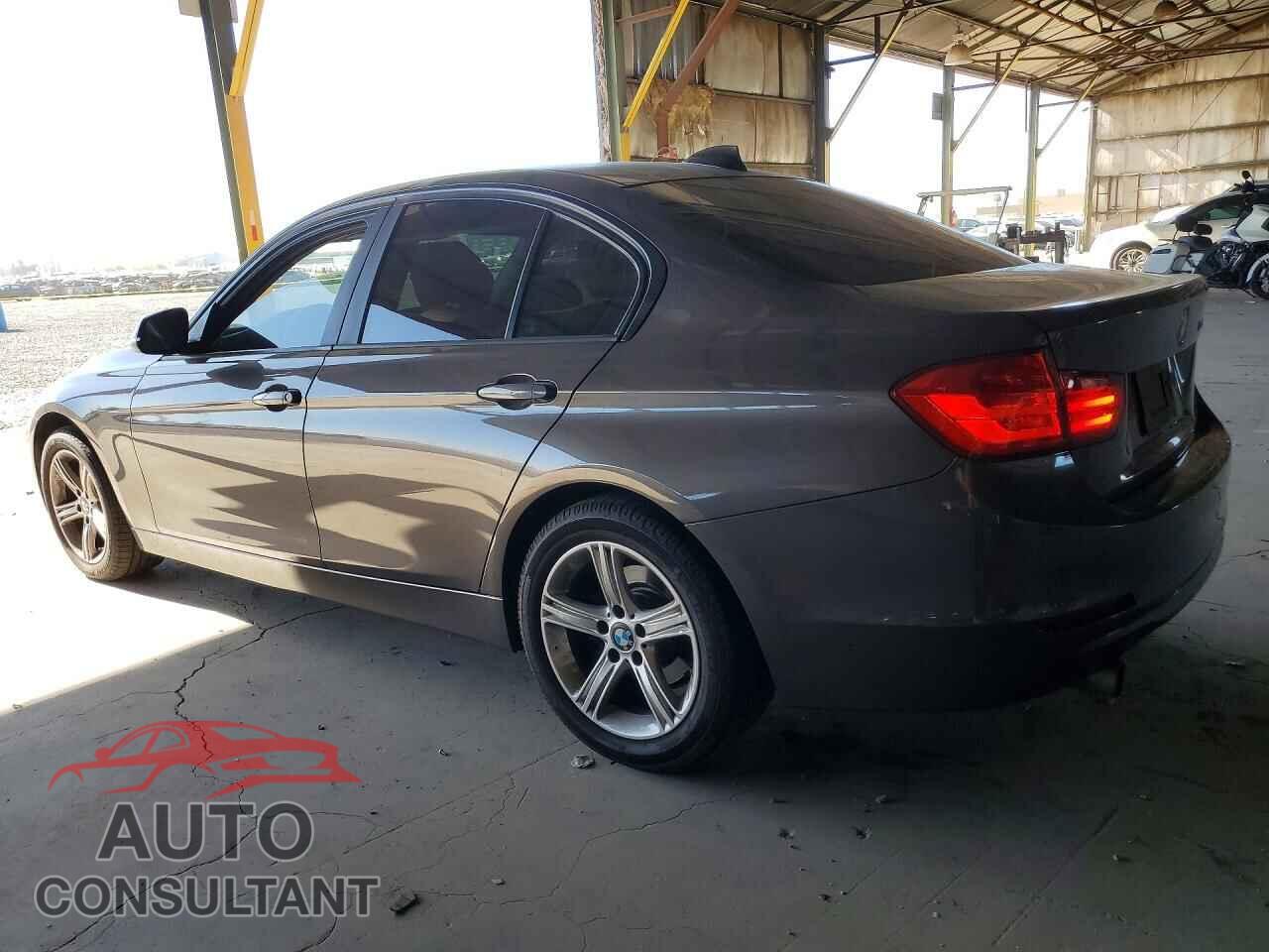 BMW 3 SERIES 2015 - WBA3B1C50FP831838