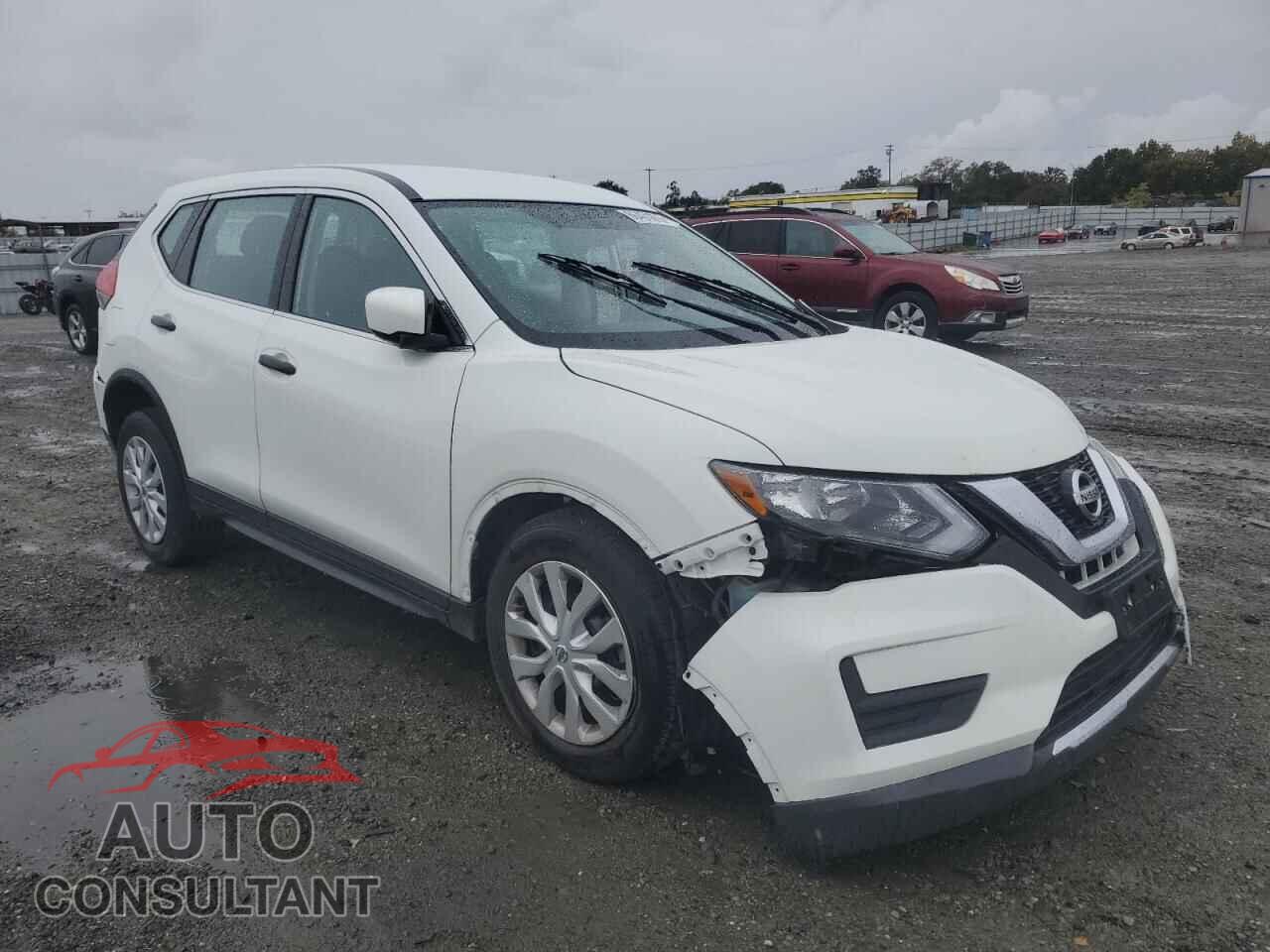 NISSAN ROGUE 2017 - KNMAT2MT1HP512879
