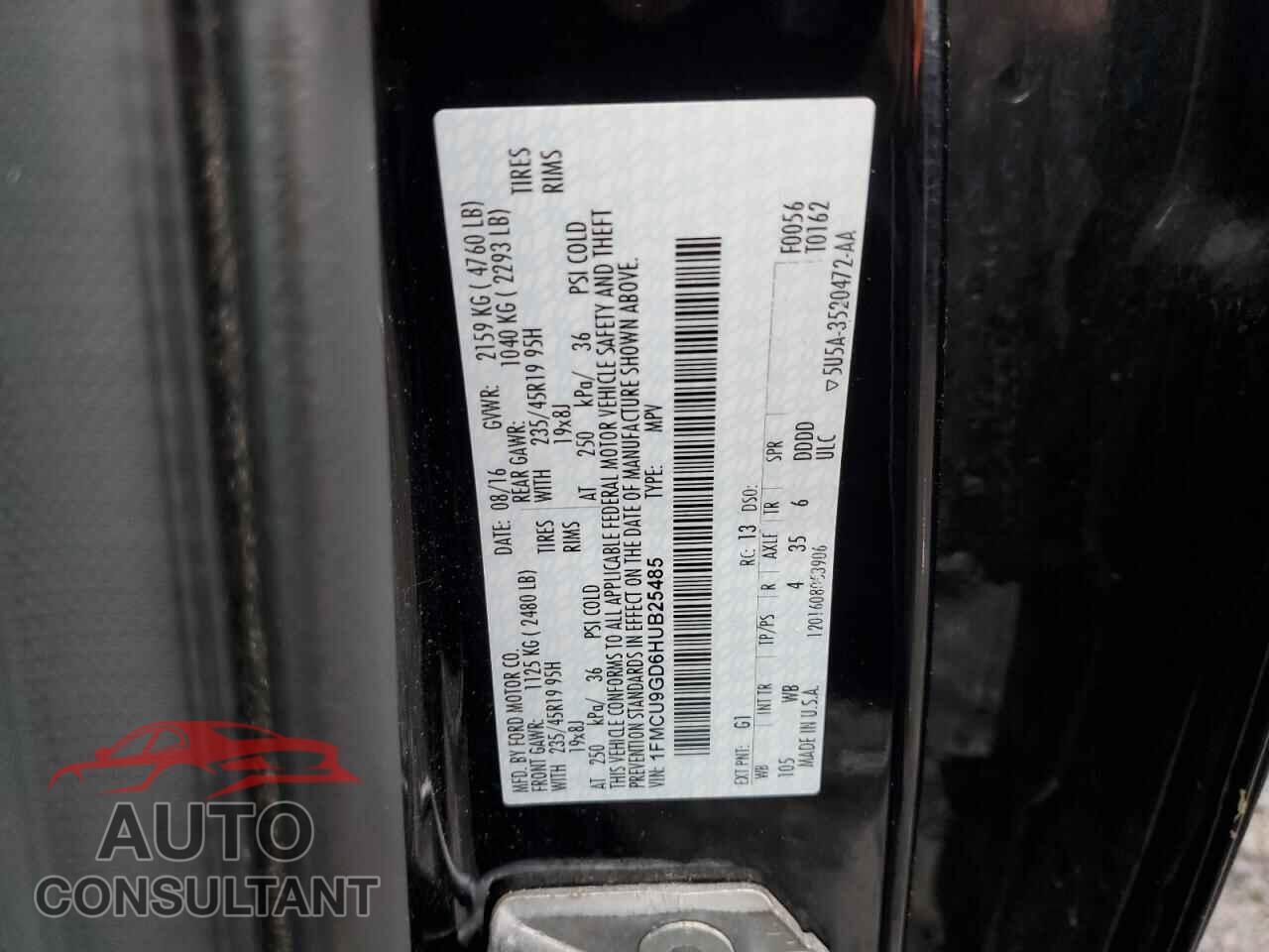 FORD ESCAPE 2017 - 1FMCU9GD6HUB25485