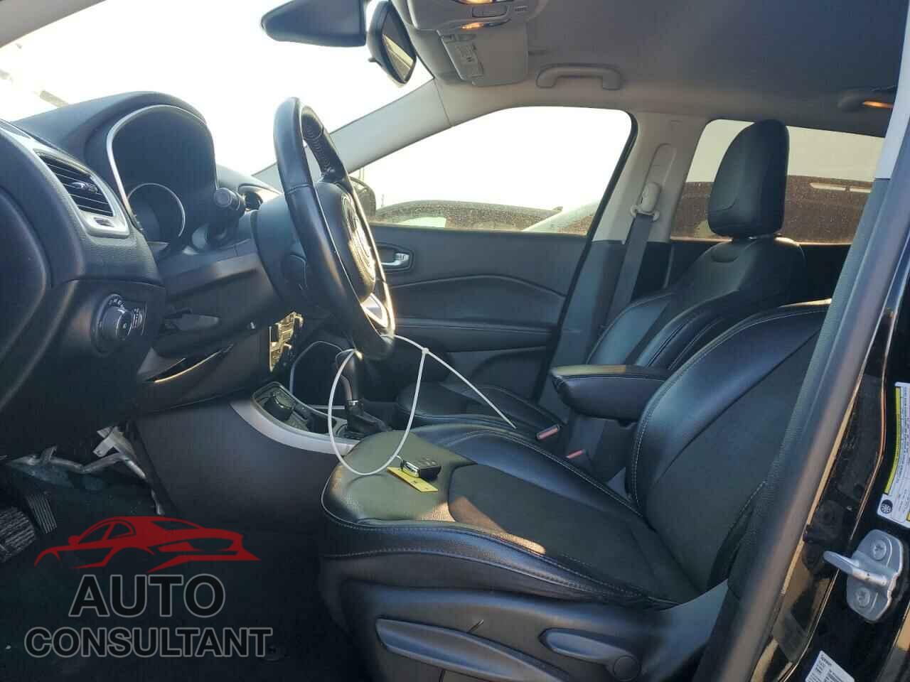 JEEP COMPASS 2020 - 3C4NJDBB4LT164917