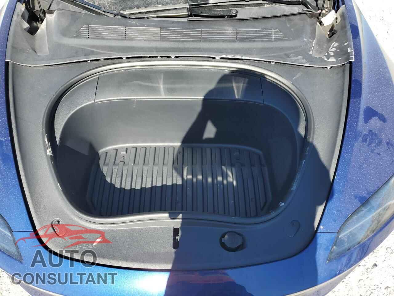 TESLA MODEL 3 2024 - 5YJ3E1EB3RF812955