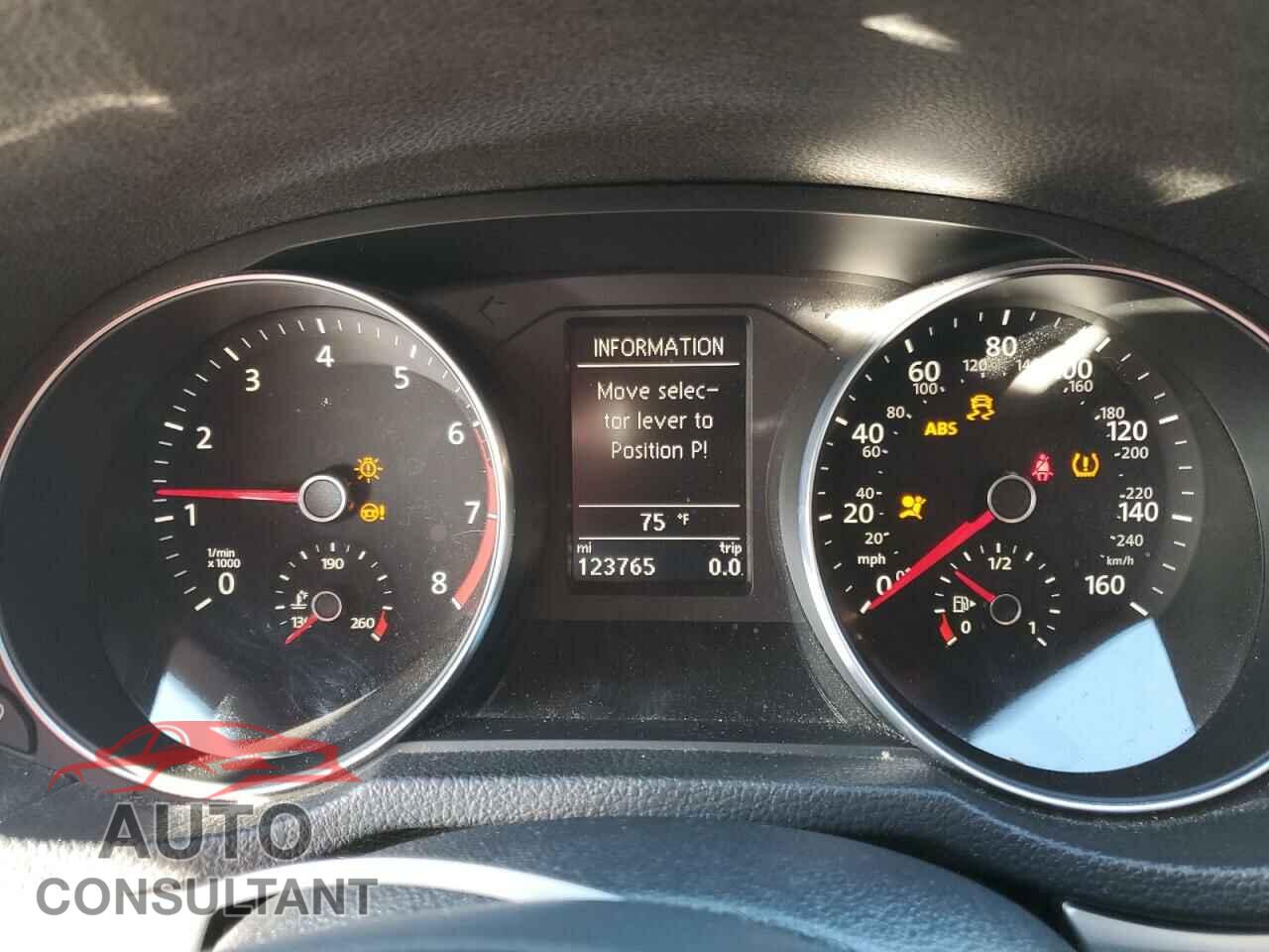 VOLKSWAGEN PASSAT 2017 - 1VWAT7A37HC077937