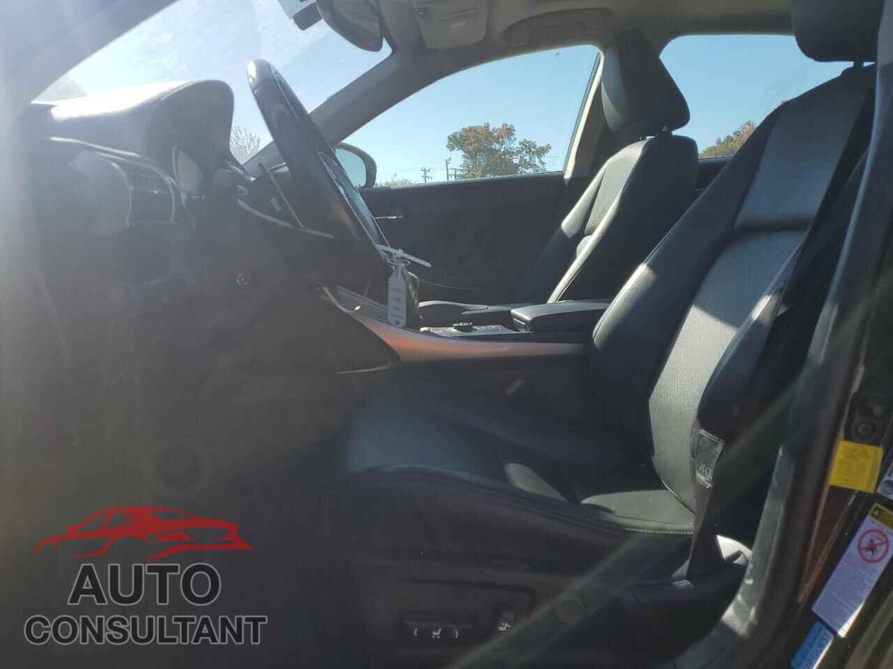 LEXUS IS 2016 - JTHBA1D28G5029359
