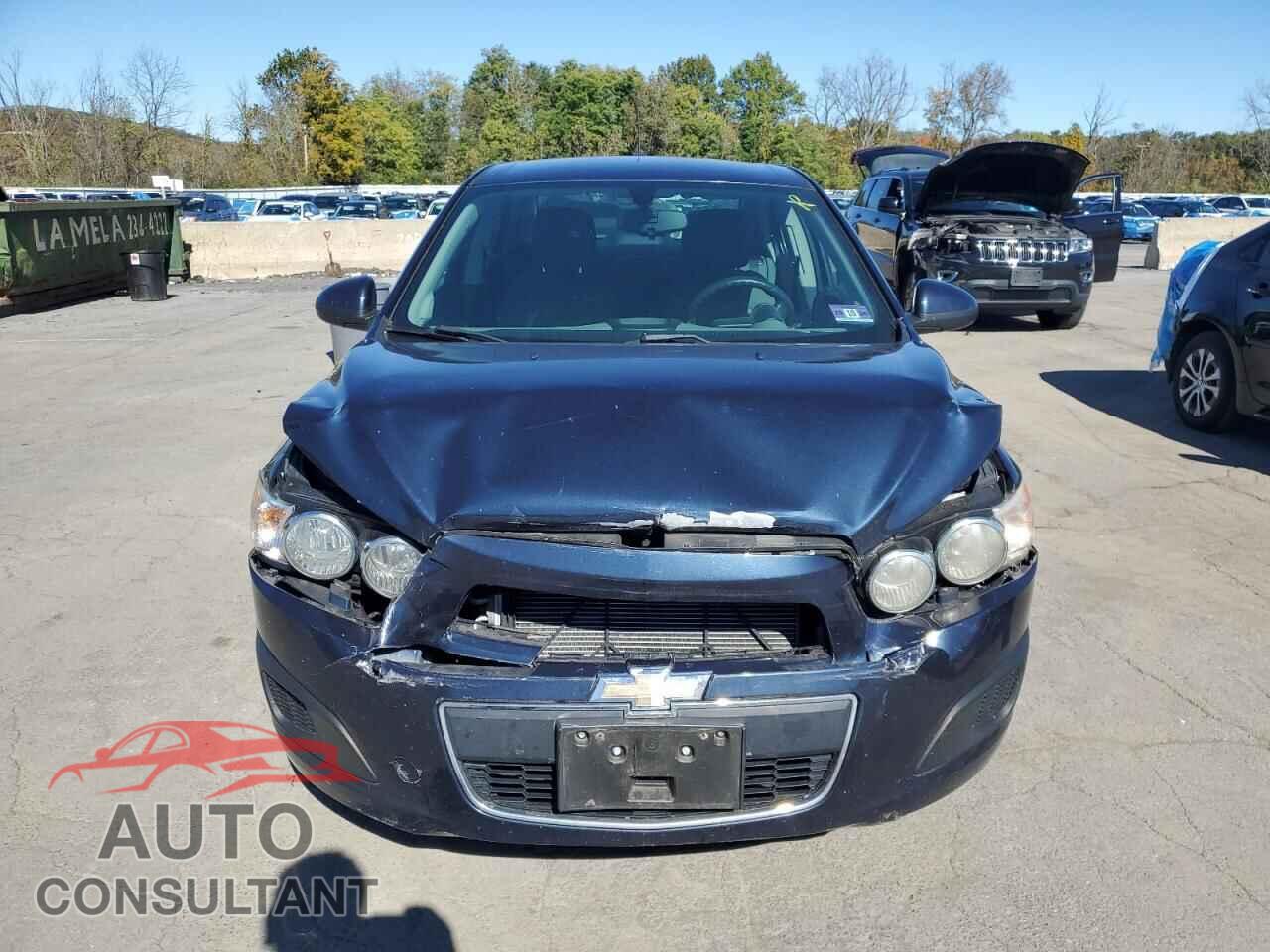 CHEVROLET SONIC 2015 - 1G1JA5SG5F4161401