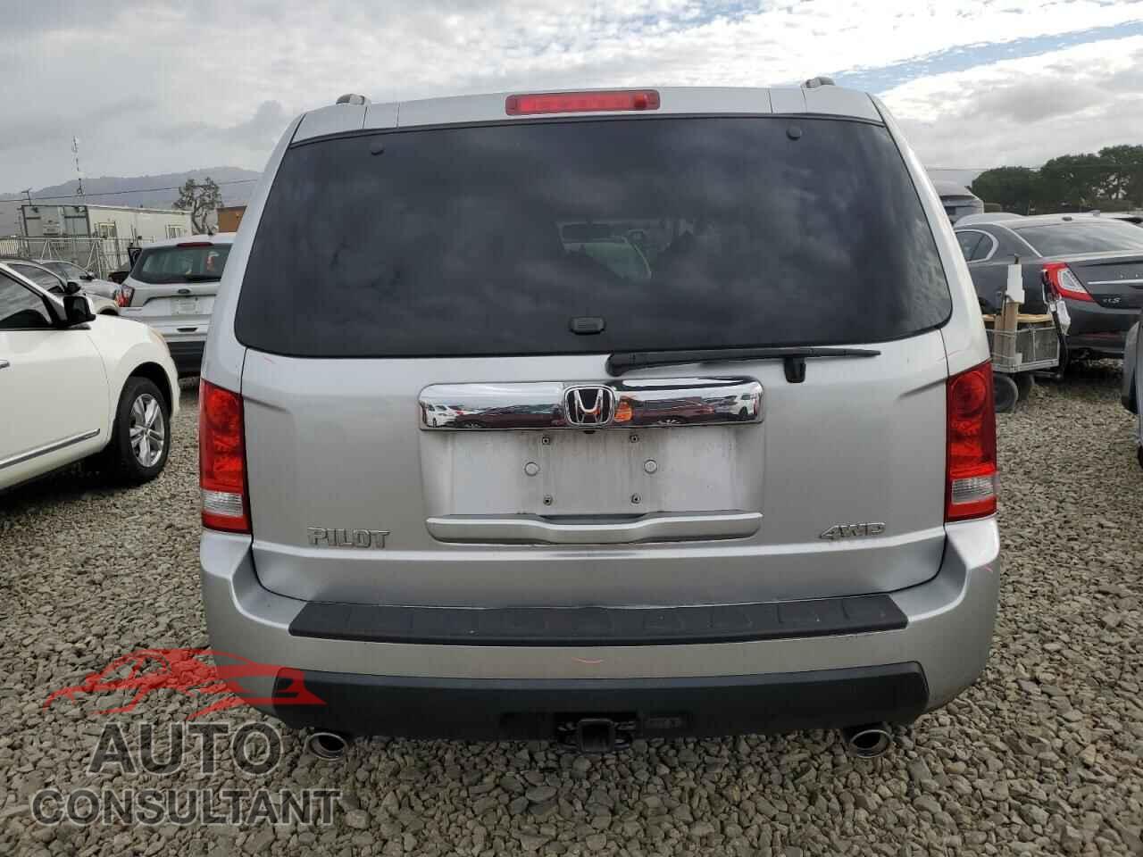HONDA PILOT 2011 - 5FNYF4H71BB079287
