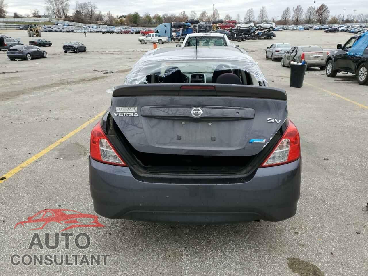 NISSAN VERSA 2015 - 3N1CN7AP5FL812220