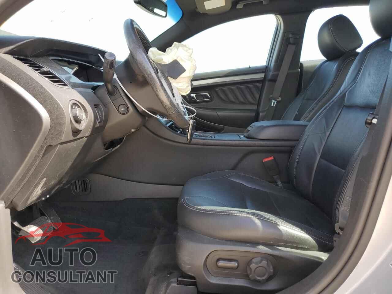 FORD TAURUS 2017 - 1FAHP2E8XHG120664