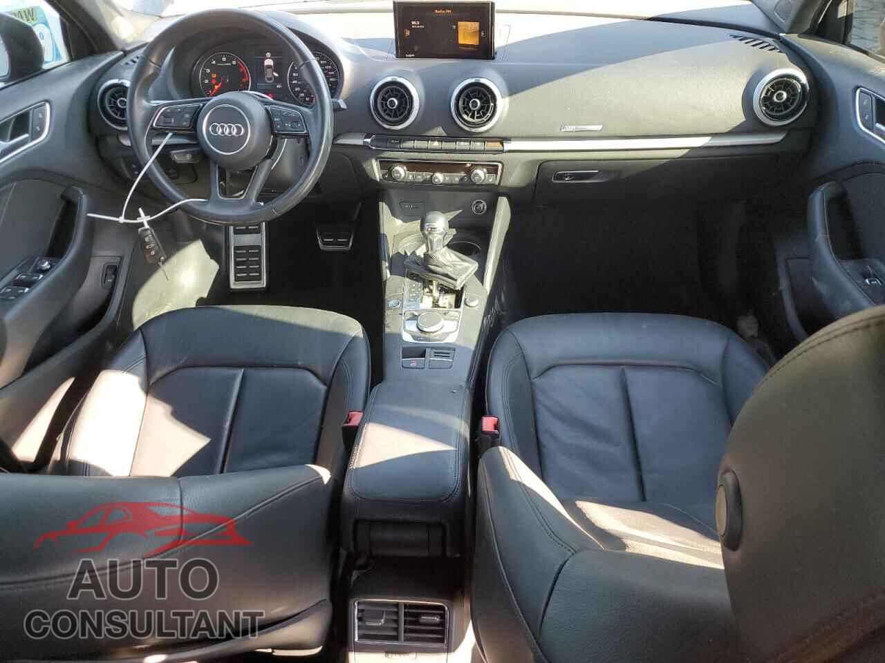 AUDI A3 2018 - WAUAUGFF8J1062221
