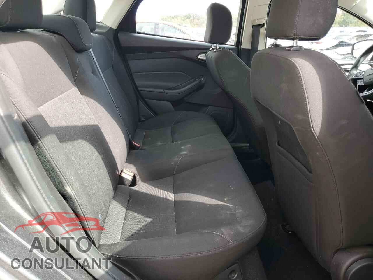 FORD FOCUS 2016 - 1FADP3F25GL239033