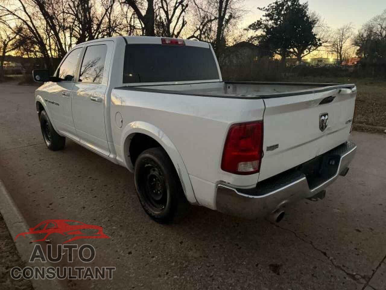 DODGE RAM 1500 2012 - 1C6RD7NT9CS204660