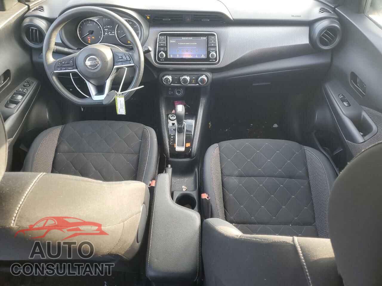 NISSAN KICKS 2019 - 3N1CP5CU3KL566201