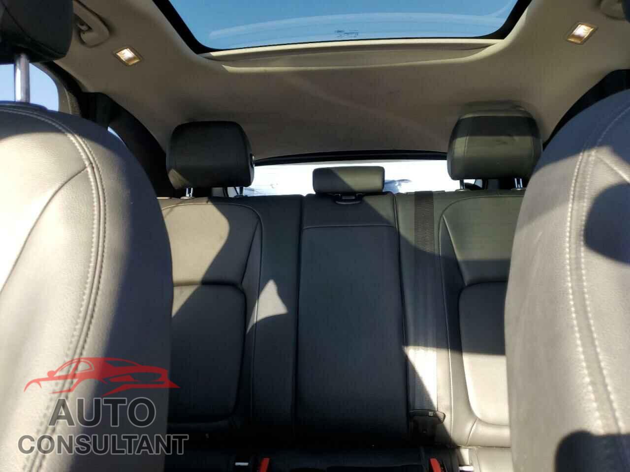 JAGUAR F-PACE 2017 - SADCJ2BV1HA085231