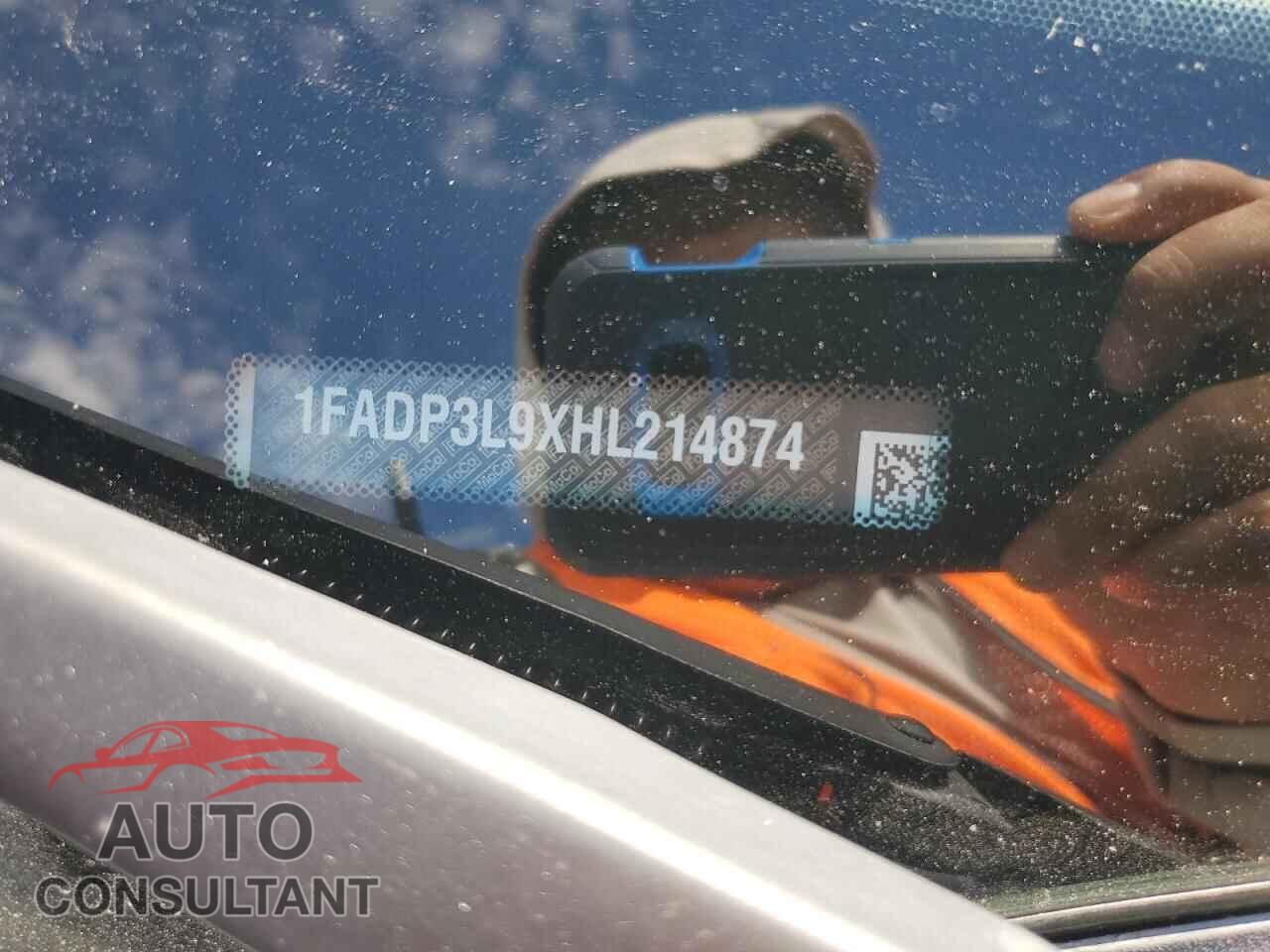 FORD FOCUS 2017 - 1FADP3L9XHL214874