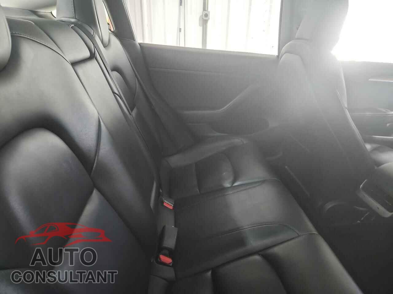 TESLA MODEL 3 2023 - 5YJ3E1EA4PF450185