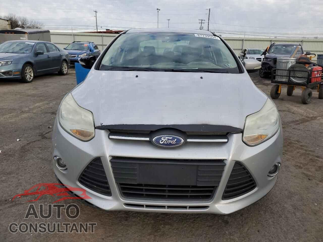 FORD FOCUS 2012 - 1FAHP3F2XCL117375