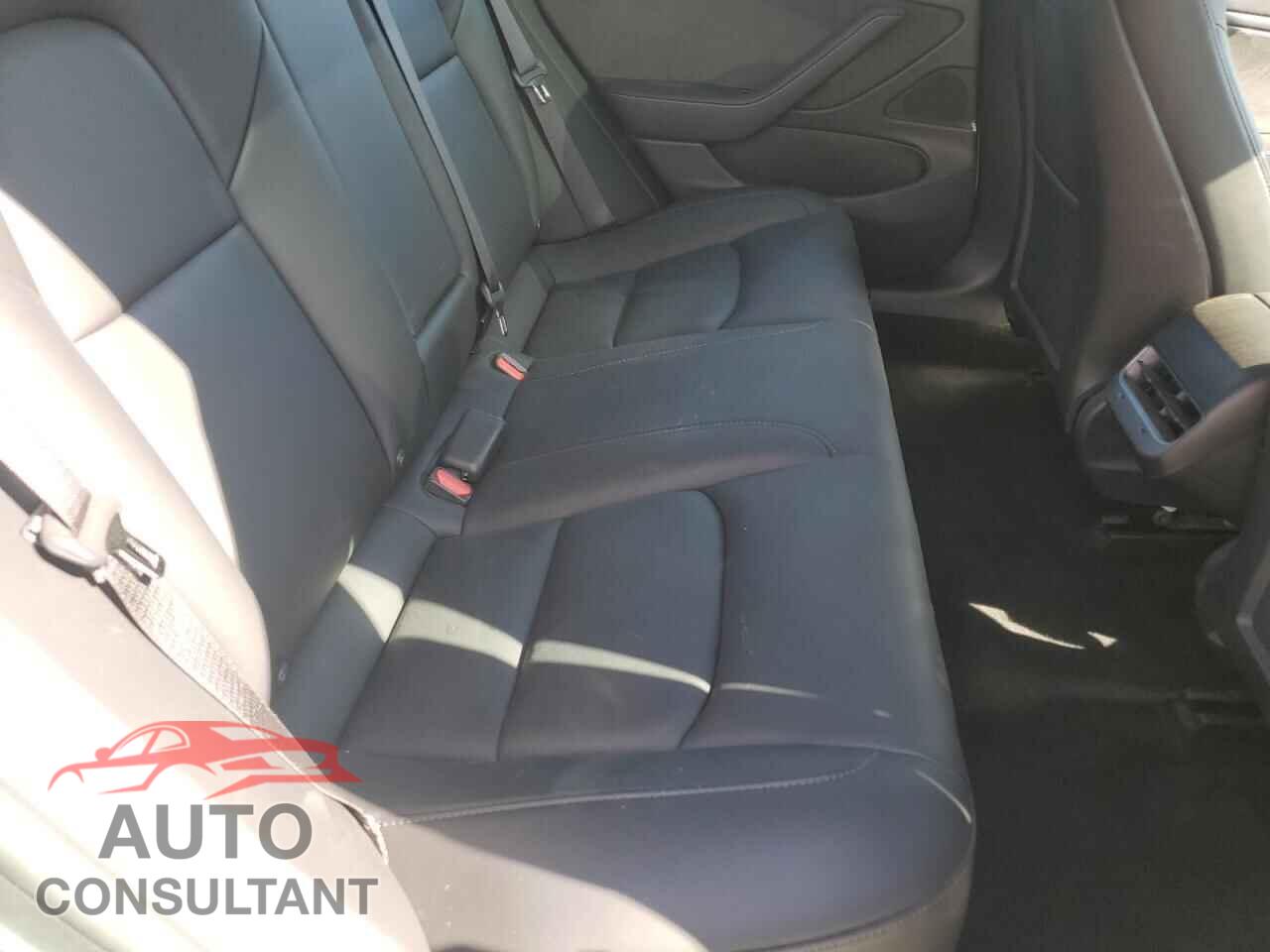 TESLA MODEL 3 2019 - 5YJ3E1EA0KF326617