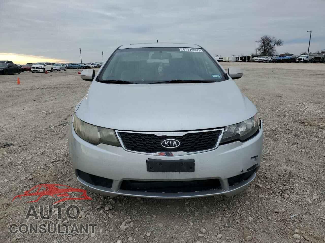 KIA FORTE 2012 - KNAFU4A21C5550219