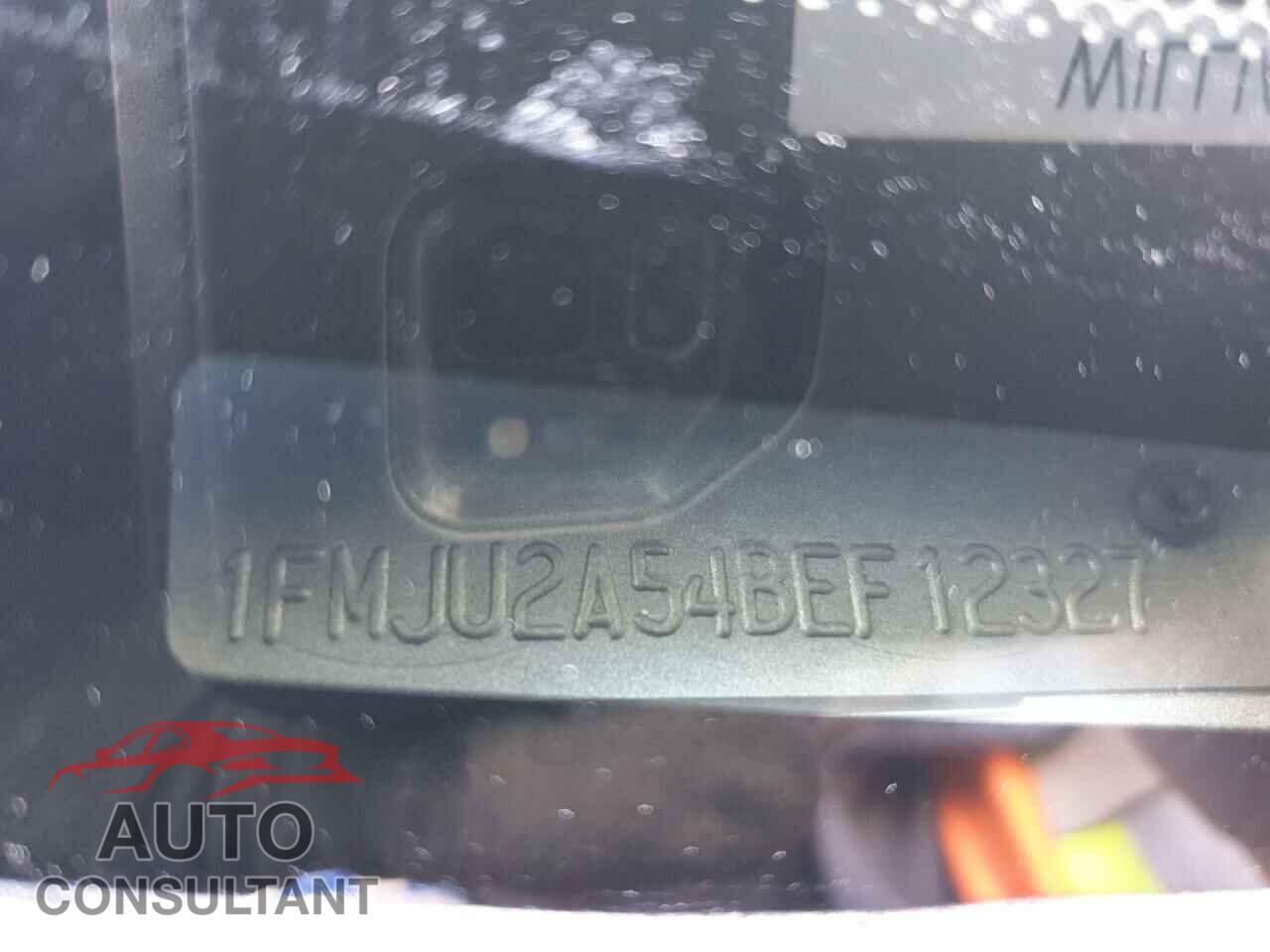FORD EXPEDITION 2011 - 1FMJU2A54BEF12327