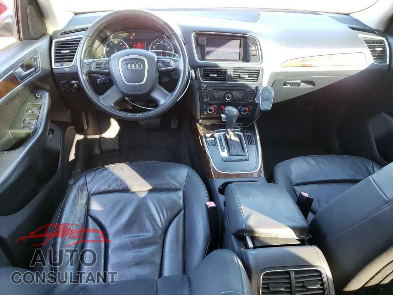 AUDI Q5 2010 - WA1LKBFP2AA096775