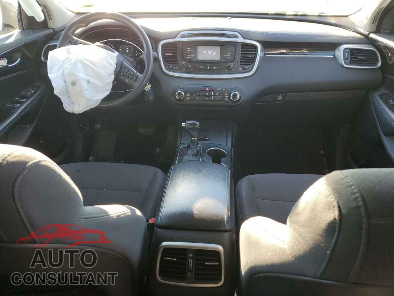 KIA SORENTO 2017 - 5XYPG4A37HG293055