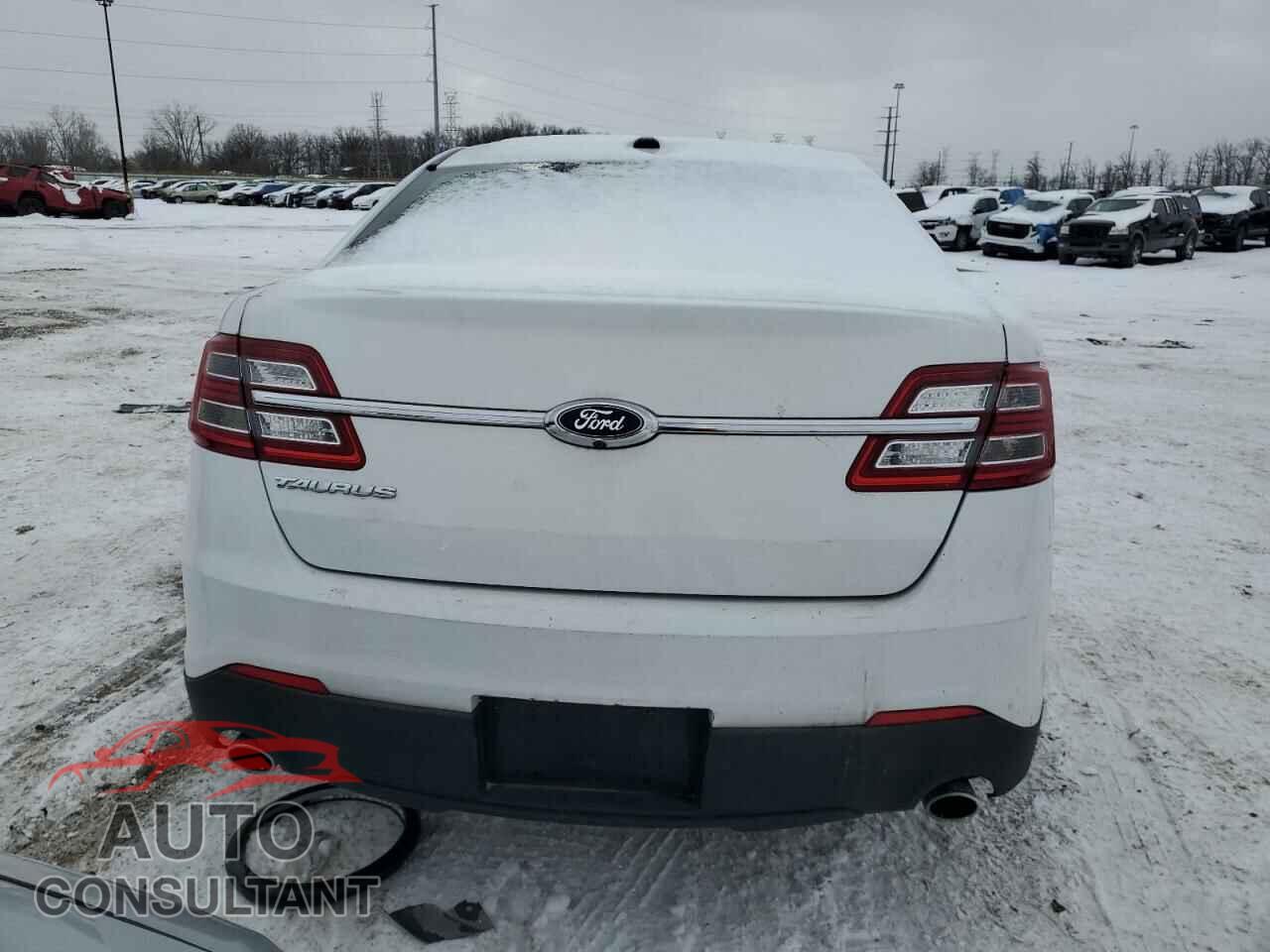 FORD TAURUS 2015 - 1FAHP2D83FG204176